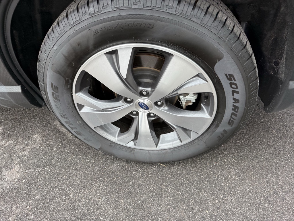 2024 Subaru Ascent Premium photo 7