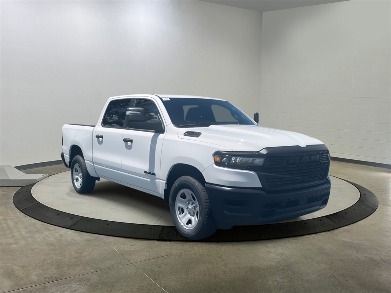 2025 Ram 1500 Tradesman photo 2