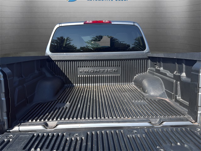 2023 Nissan Frontier SV photo 12