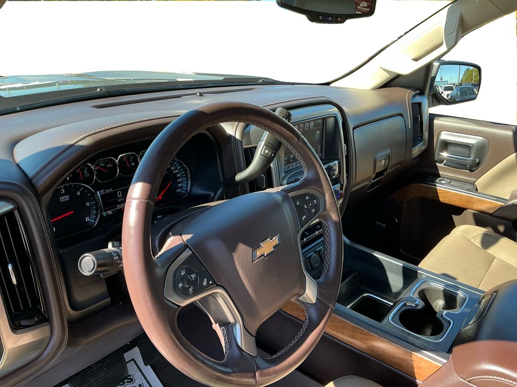 2017 Chevrolet Silverado 1500 LTZ photo 9
