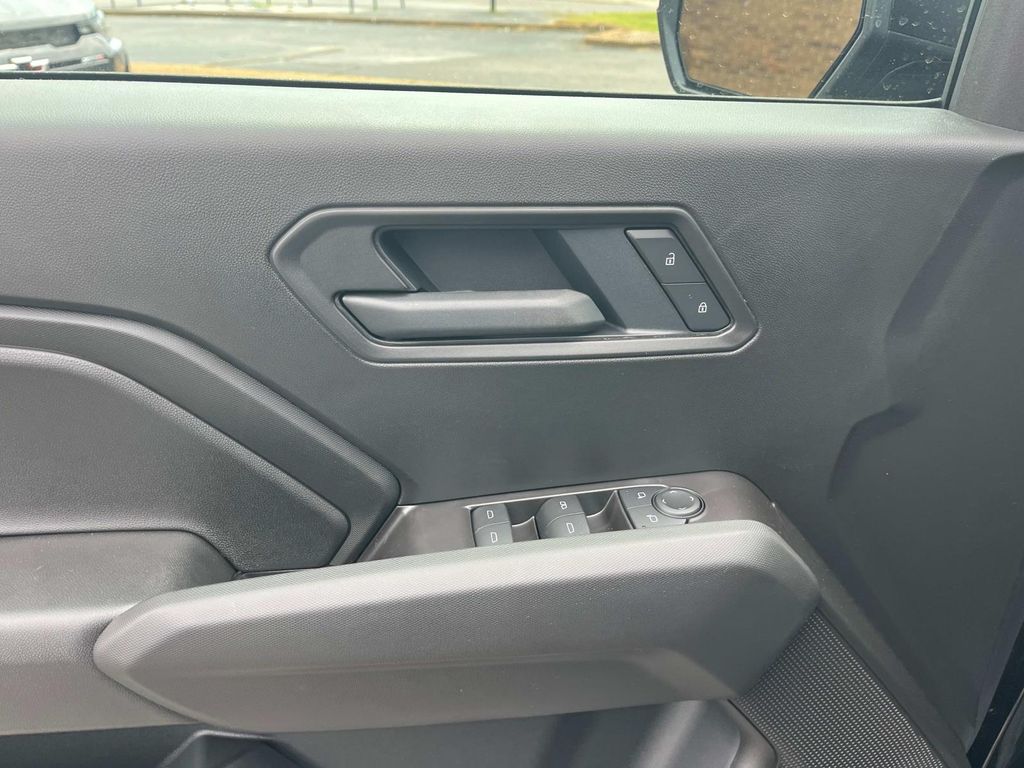 2026 Chevrolet Colorado Trail Boss photo 14