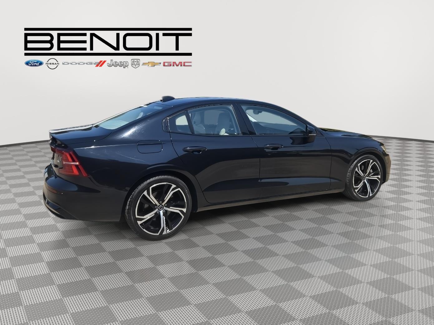 2024 Volvo S60 Core photo 5