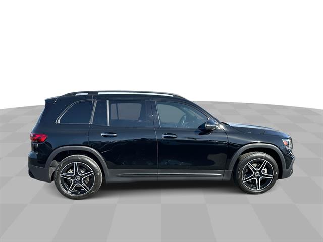 2023 Mercedes Benz GLB 250 photo 9