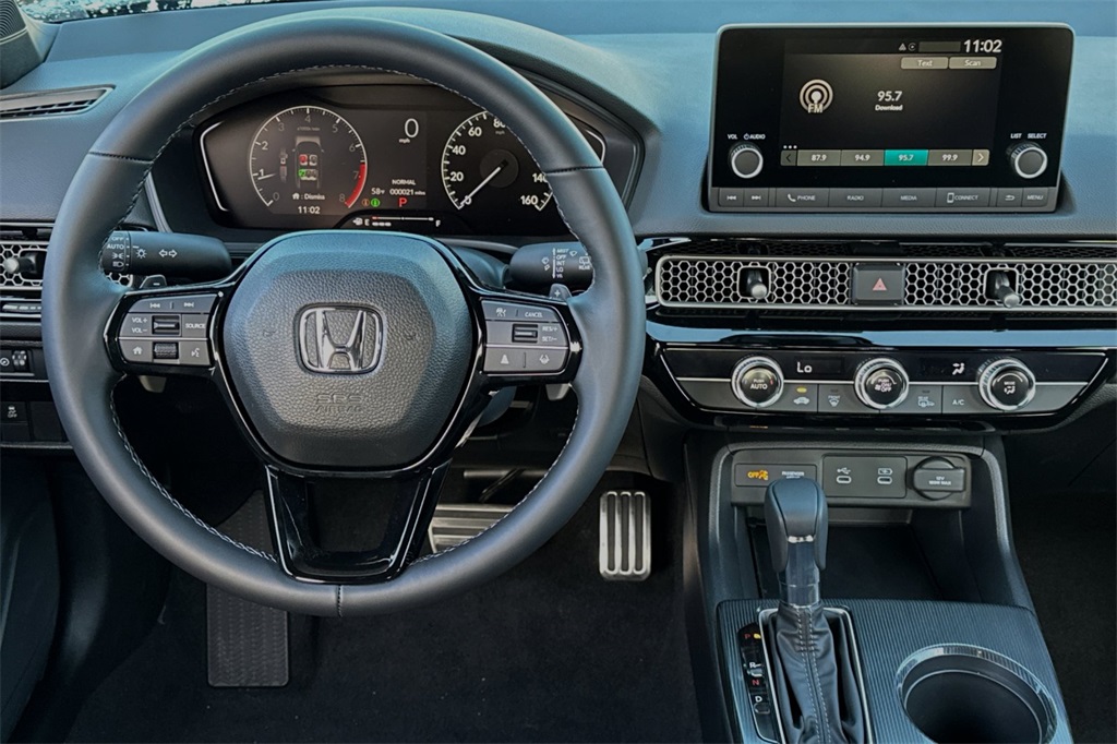 2025 Honda Civic Hatchback Sport photo 13