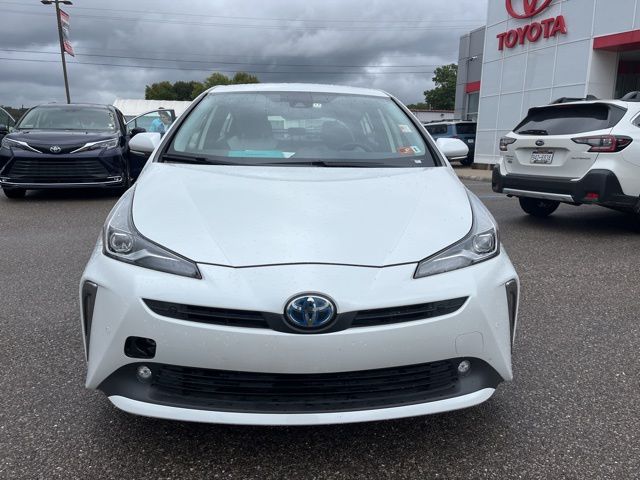 2022 Toyota Prius XLE AWD-e photo 2