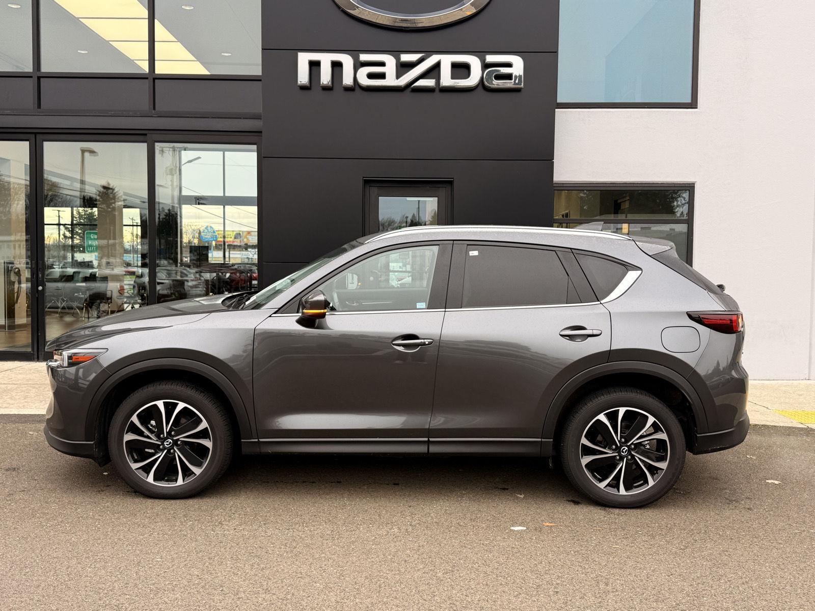 2023 Mazda CX-5 S Premium Plus package's photo