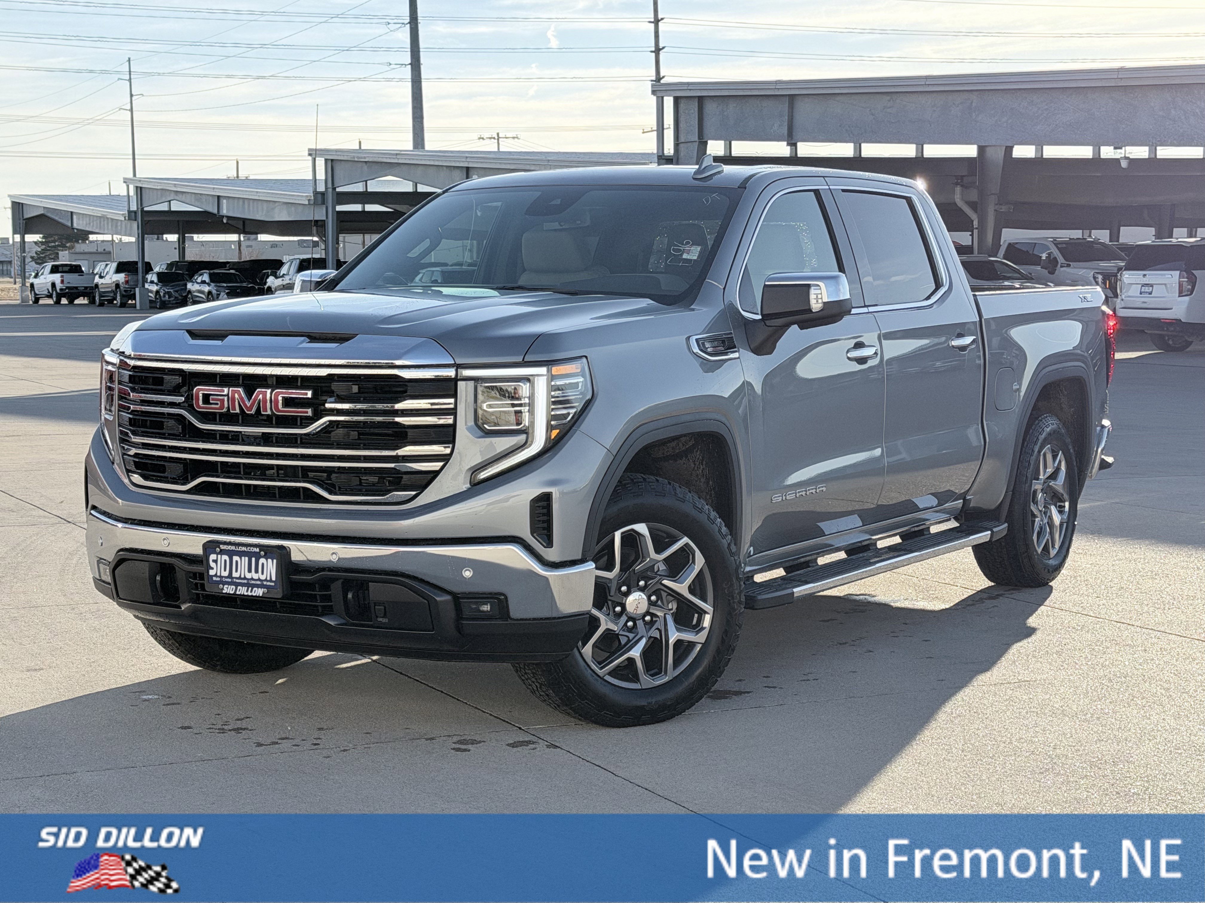 2026 GMC Sierra 1500 SLT's photo