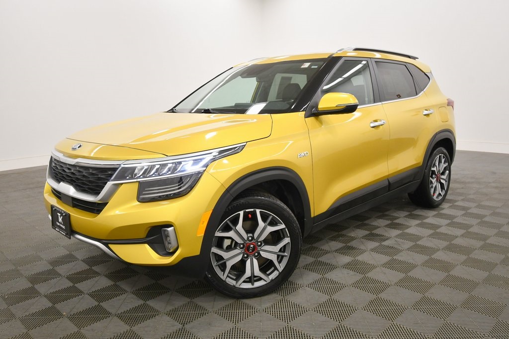 Certified 2021 Kia Seltos SX with VIN KNDETCA2XM7078636 for sale in Rochester, Minnesota