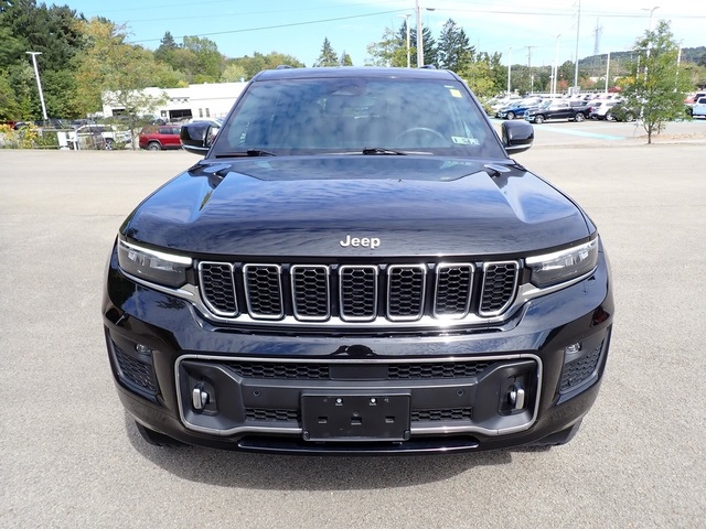 2023 Jeep Grand Cherokee Overland photo 8