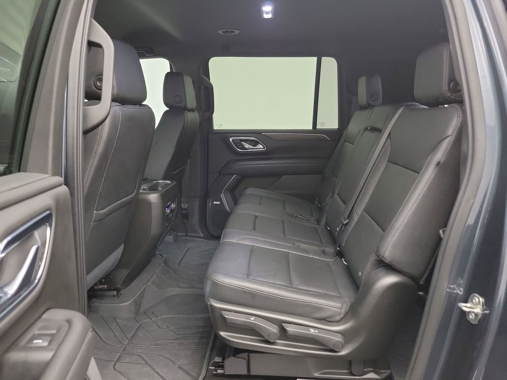 2021 Chevrolet Suburban 1500 Z71 photo 10