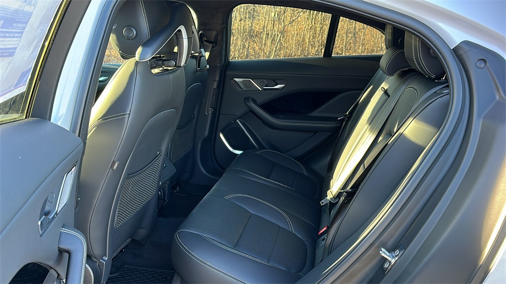 2024 Jaguar I-PACE HSE photo 24