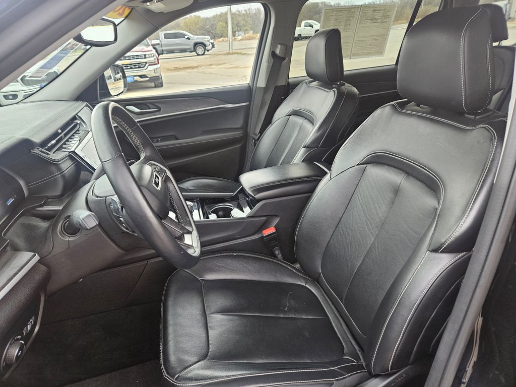 2022 Jeep Grand Cherokee Limited photo 15