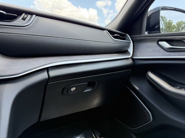 2025 Jeep Grand Cherokee Limited photo 29
