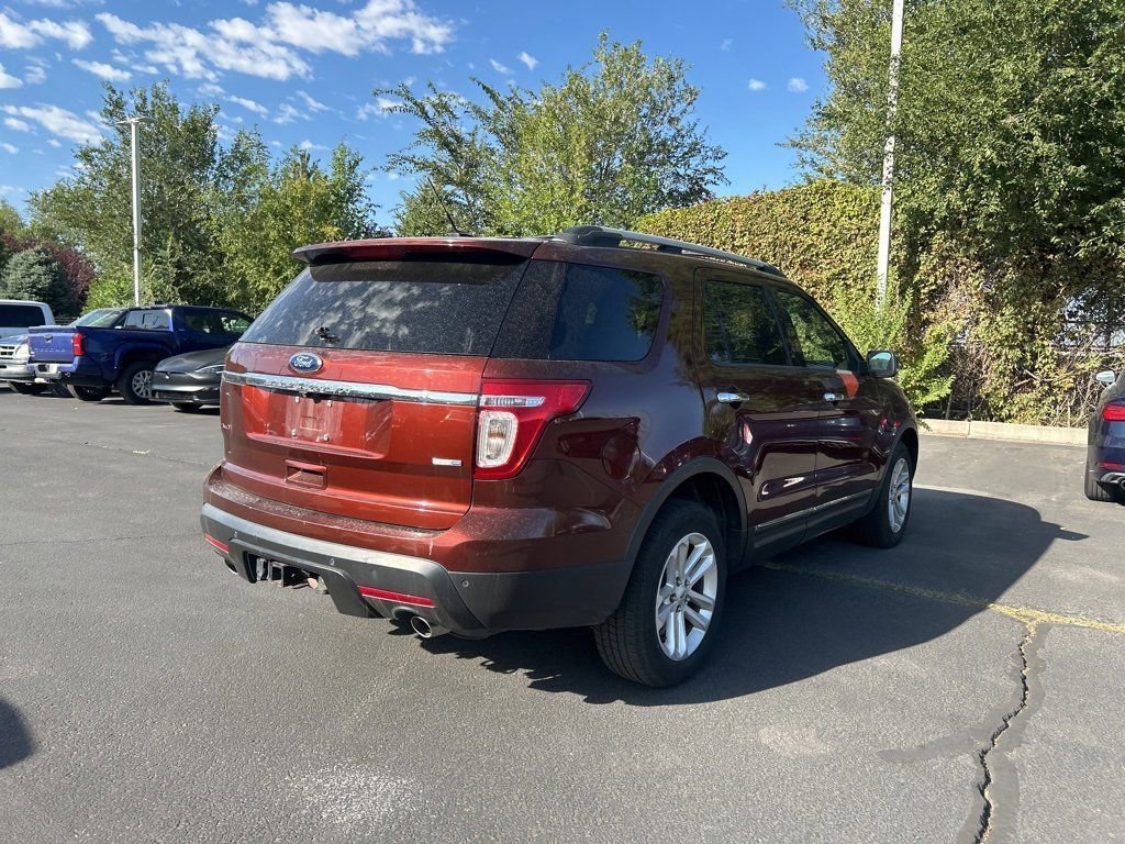 2015 Ford Explorer XLT photo 4