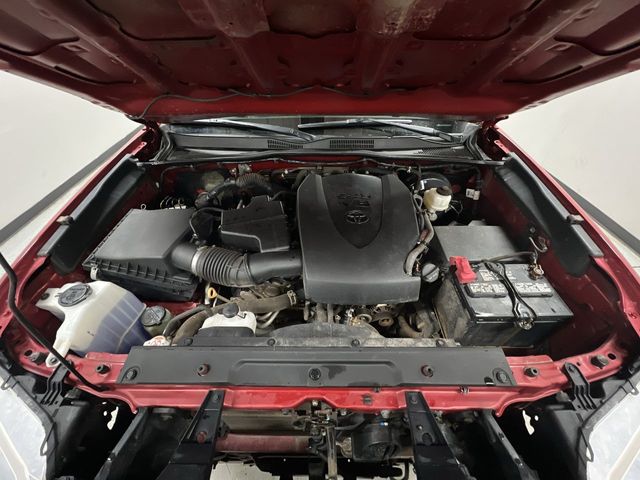 2019 Toyota Tacoma SR5 photo 26