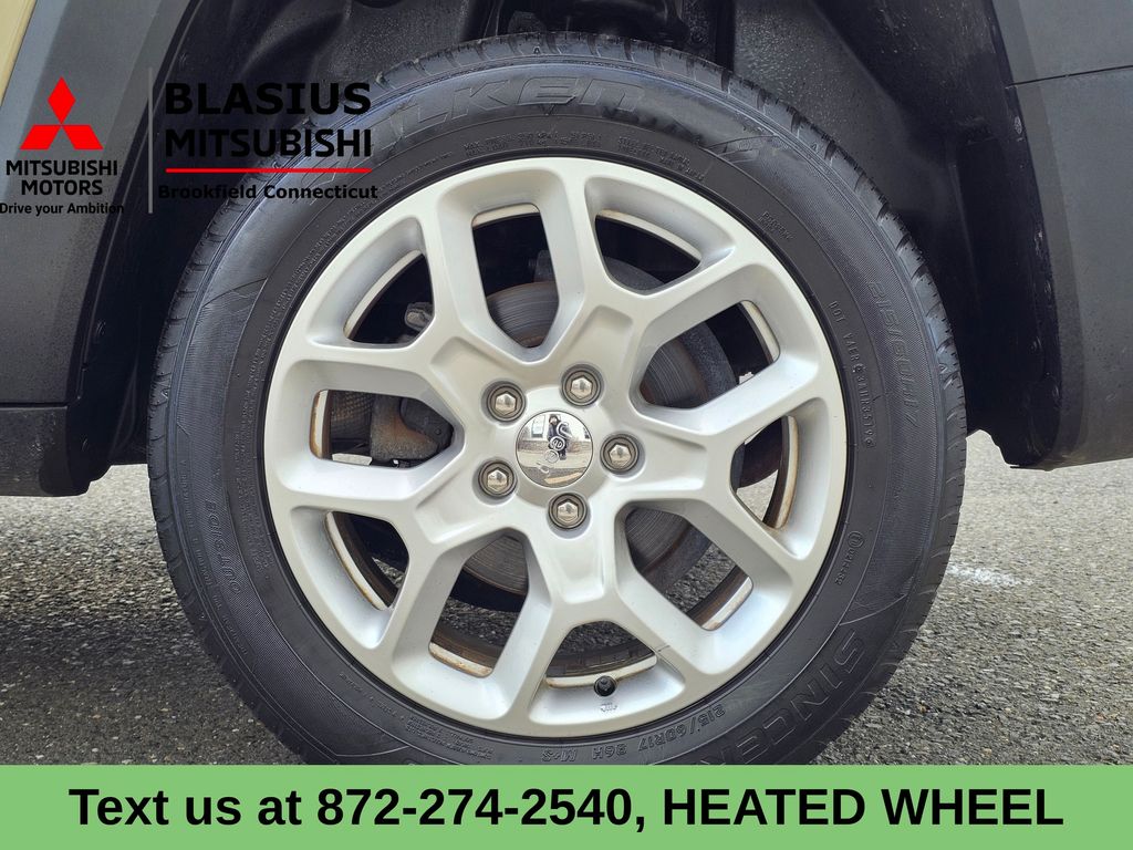 2016 Jeep Renegade Latitude photo 4