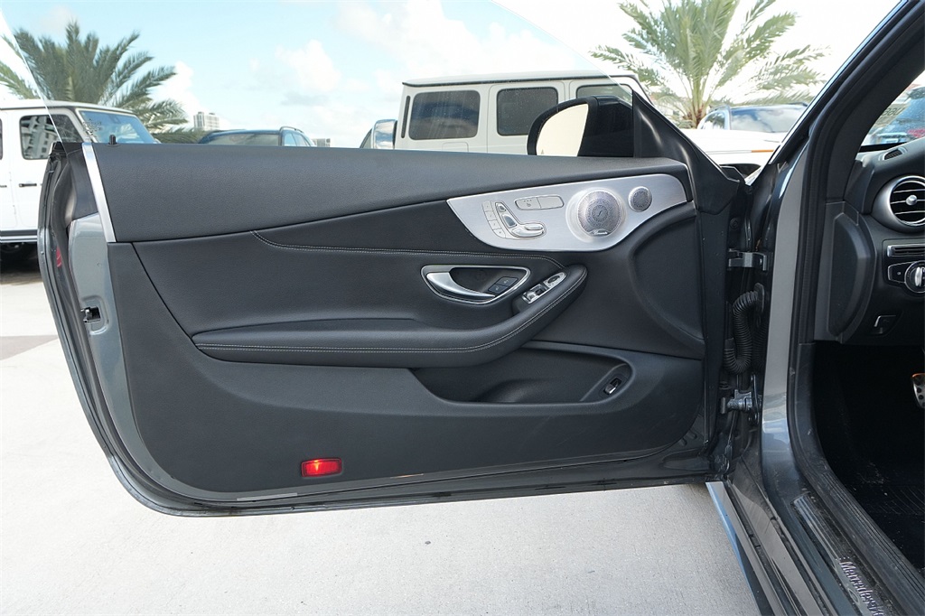 2018 Mercedes Benz C 300 photo 8