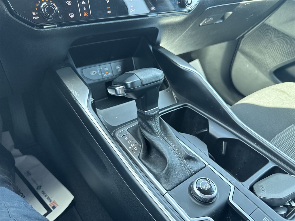2025 Kia Sorento LX photo 22