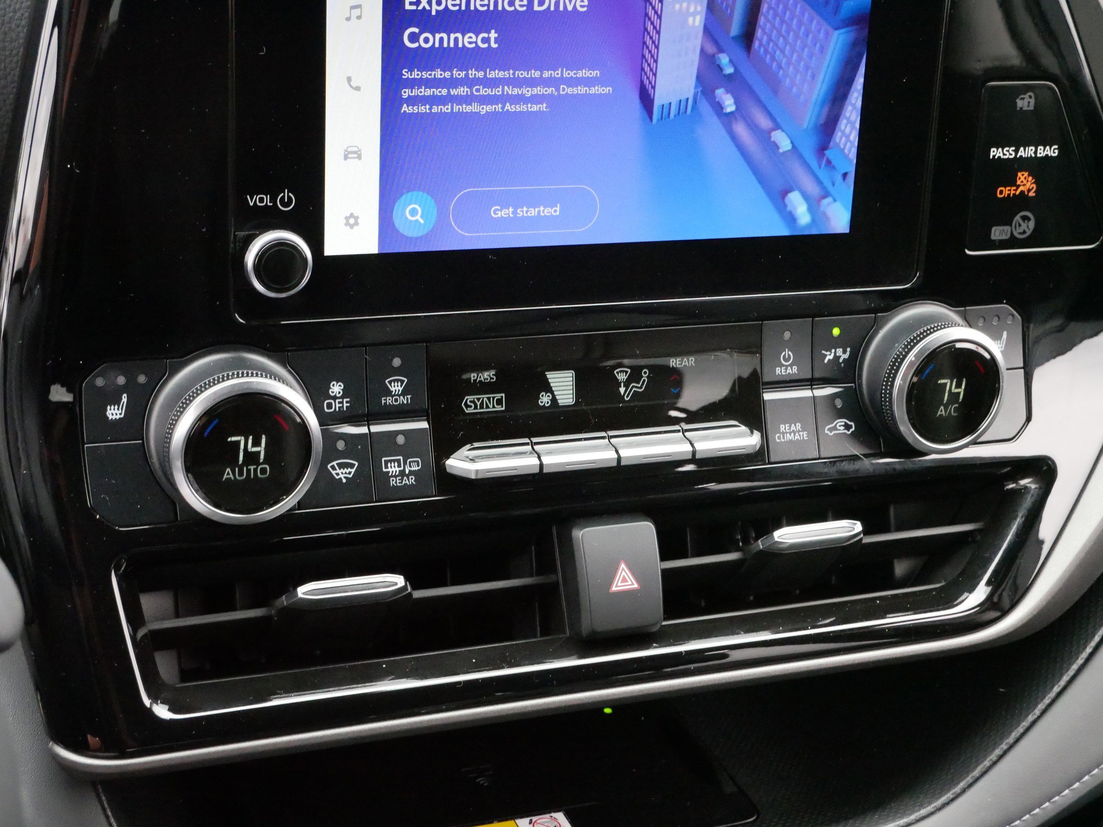2024 Toyota Highlander XLE photo 20