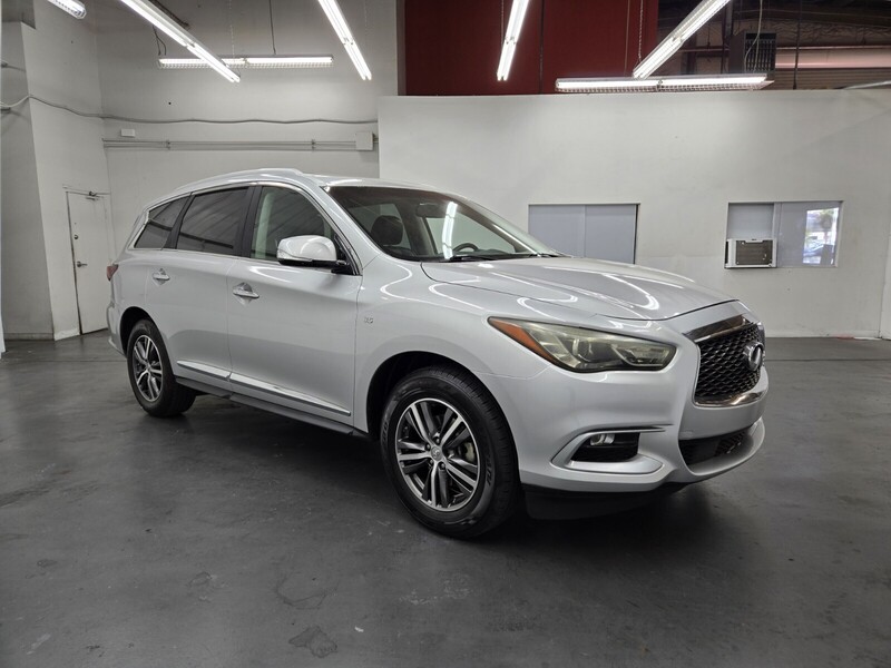 2016 Infiniti QX60 Base photo 4