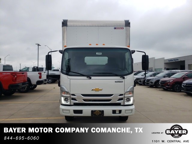 2024 Chevrolet Silverado 4500HD photo 2