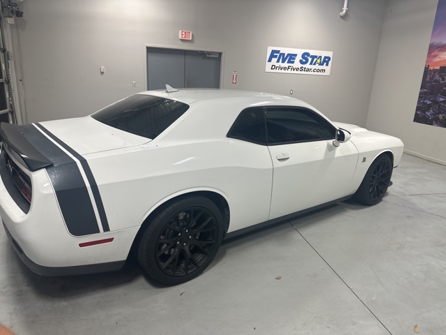 2016 Dodge Challenger R/T Scat Pack photo 8