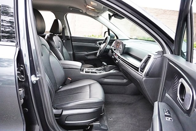 Used 2024 Gray Kia S image 10