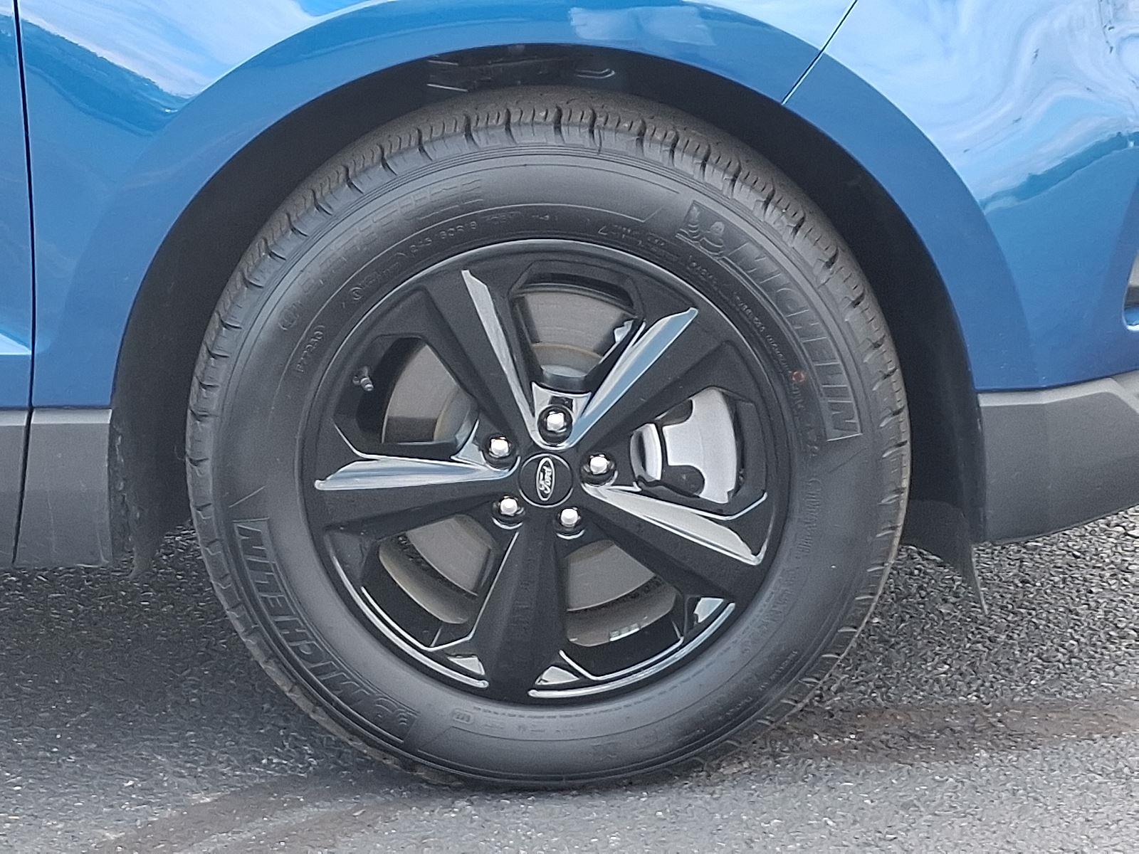 2024 Ford Edge SE photo 6