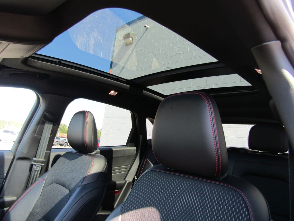 2025 Ford Escape ST-Line Select photo 12