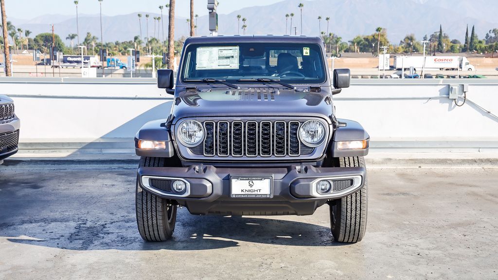 2025 Jeep Gladiator Sport S photo 3