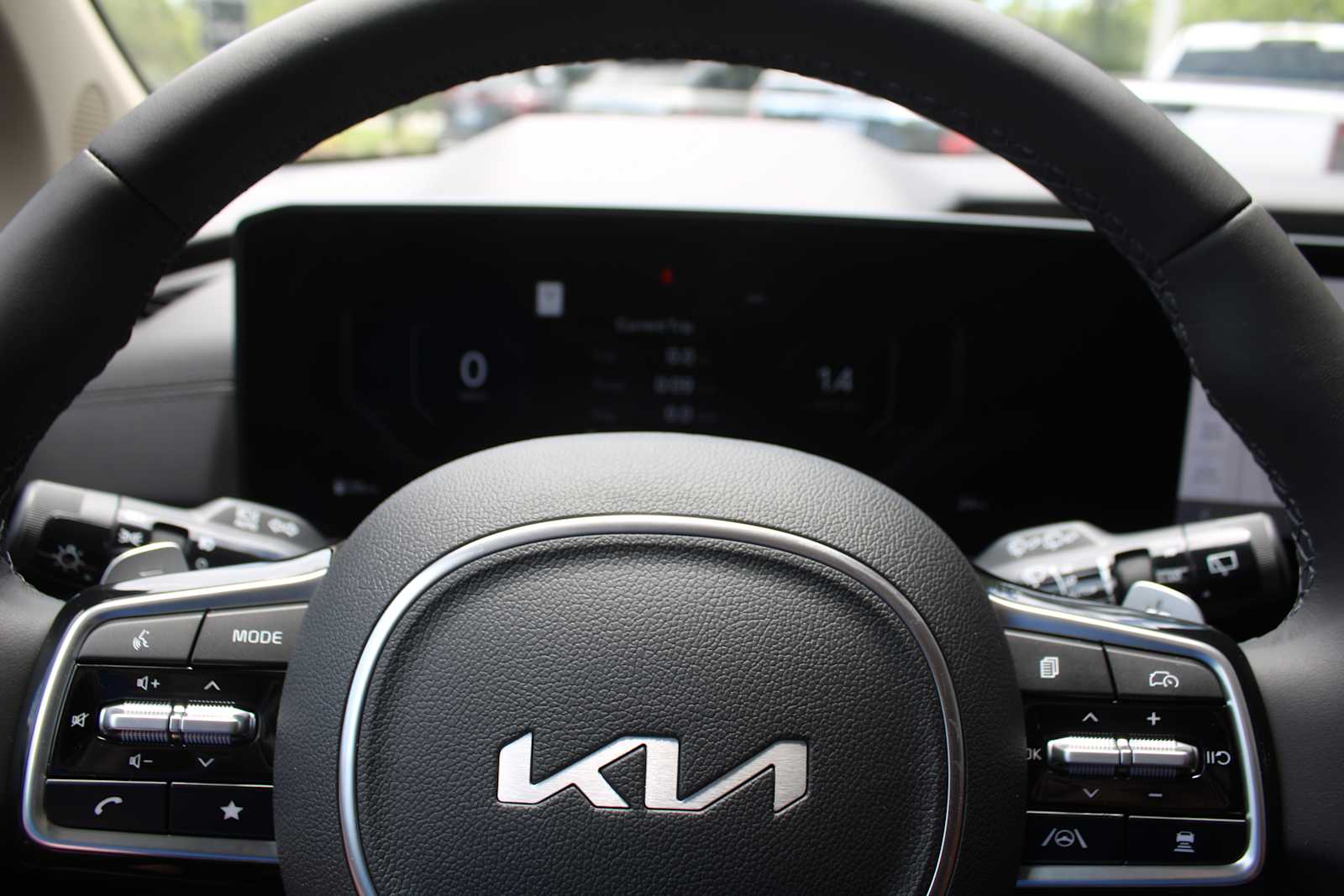 2025 Kia Carnival SX Prestige photo 31