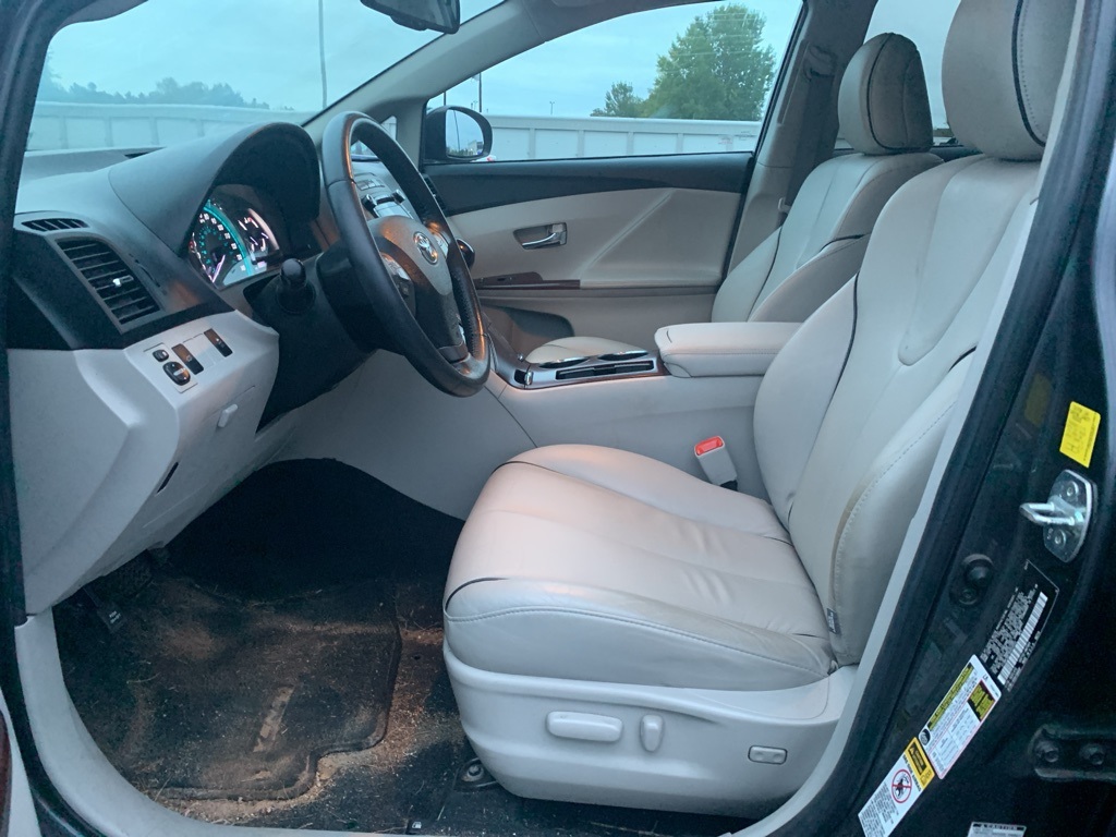 2011 Toyota Venza Base photo 5