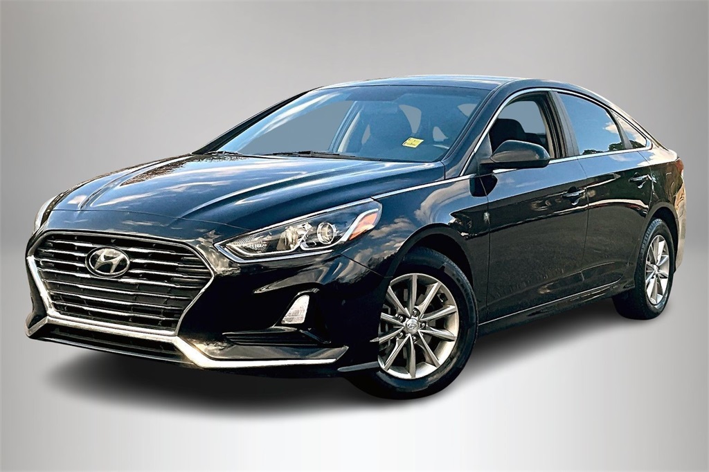 2019 Hyundai Sonata SE photo 2