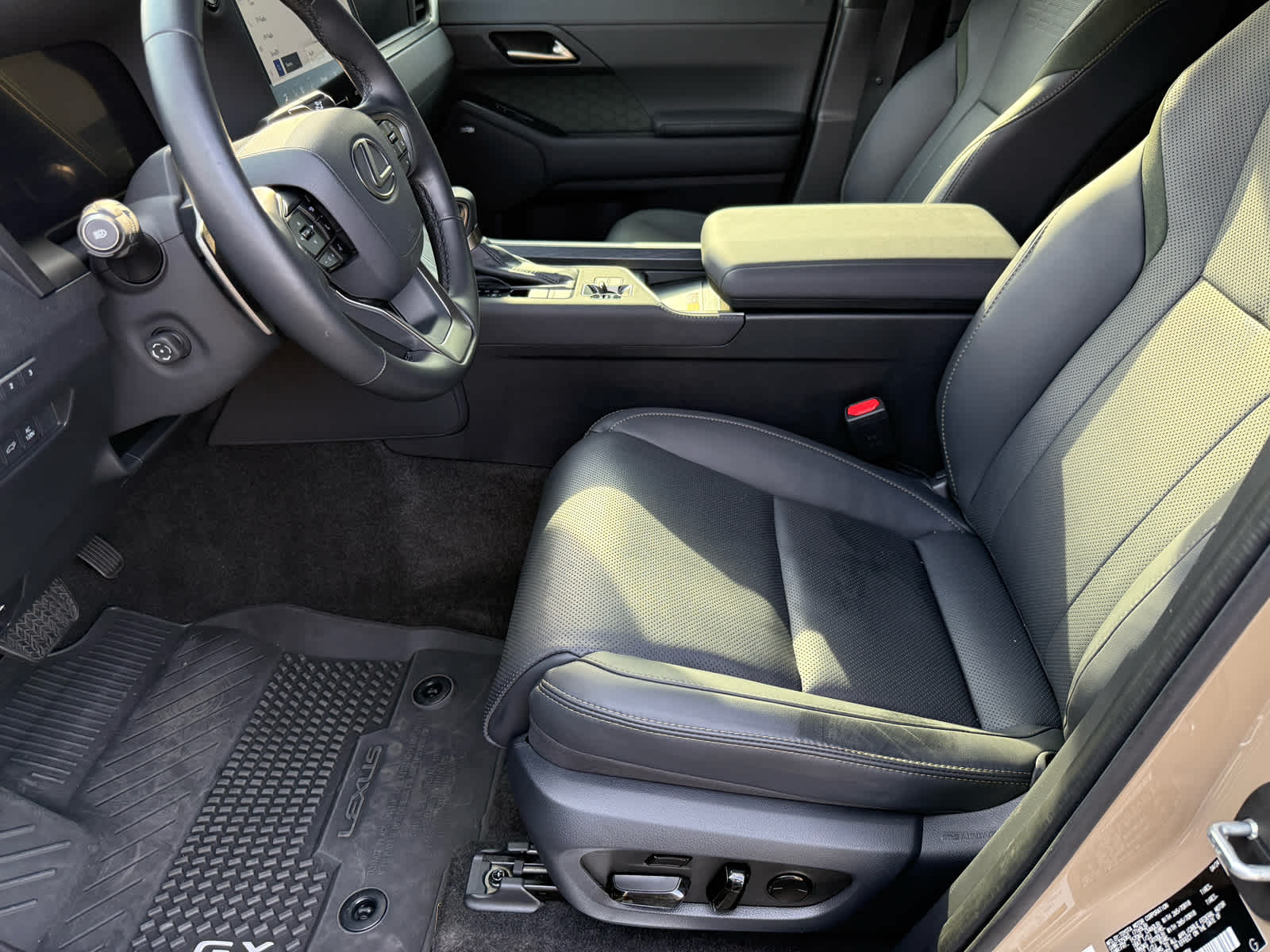 2024 Lexus GX 550 Overtrail photo 10
