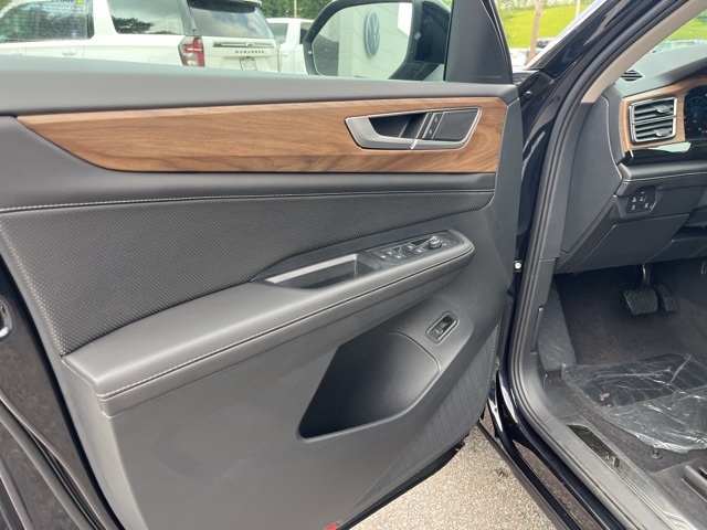 2026 Volkswagen Atlas SE Technology photo 4