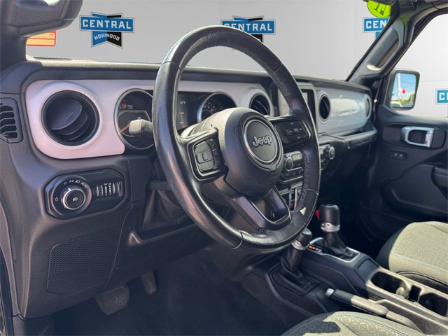 2021 Jeep Wrangler Unlimited Islander photo 10