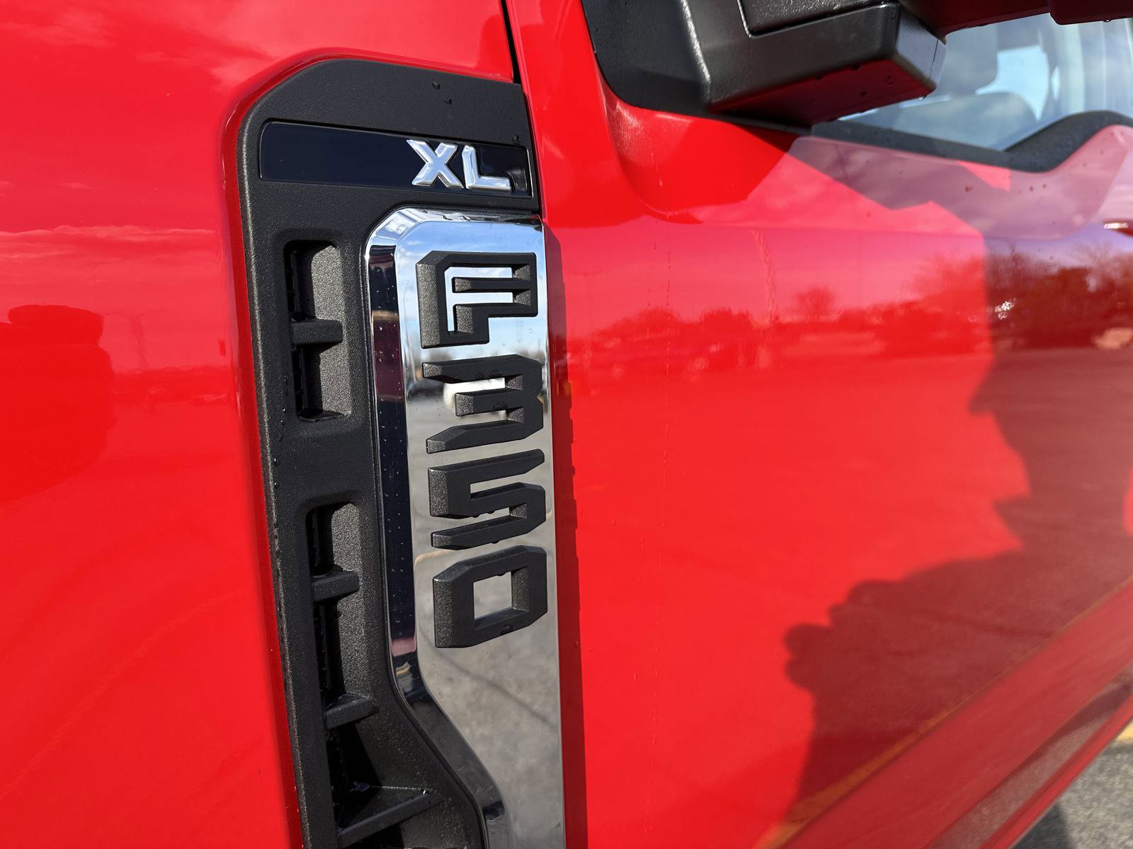 2025 Ford F-350 XL photo 2