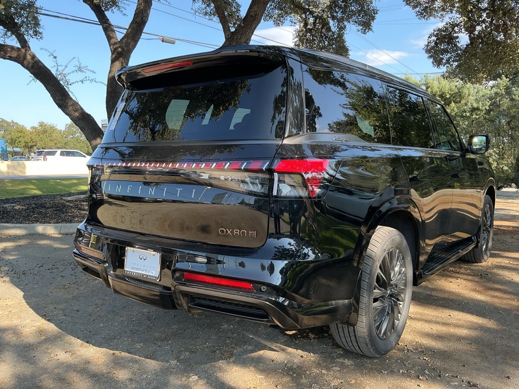 2026 Infiniti QX80 photo 3