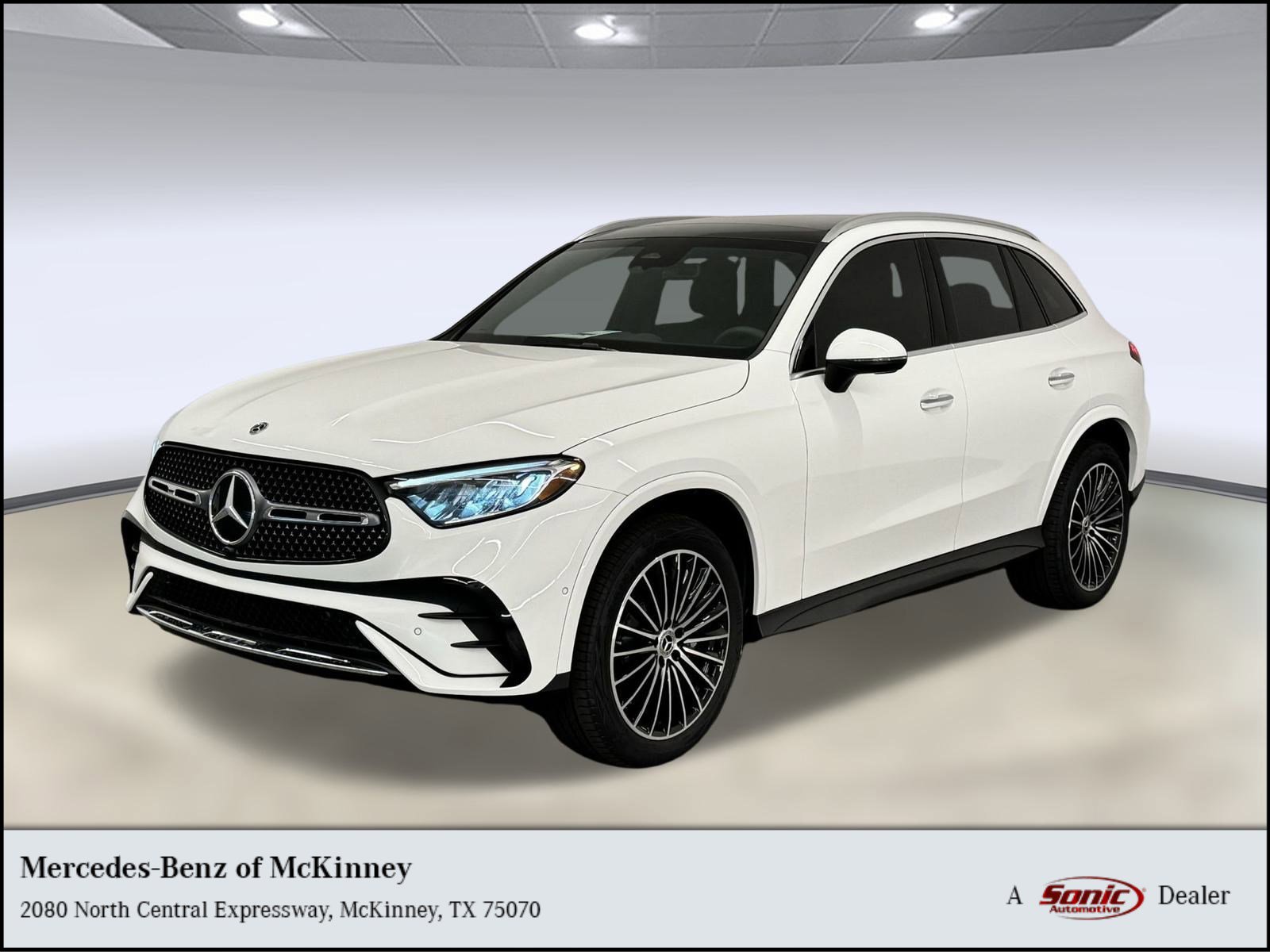 2025 Mercedes-Benz GLC Base's photo