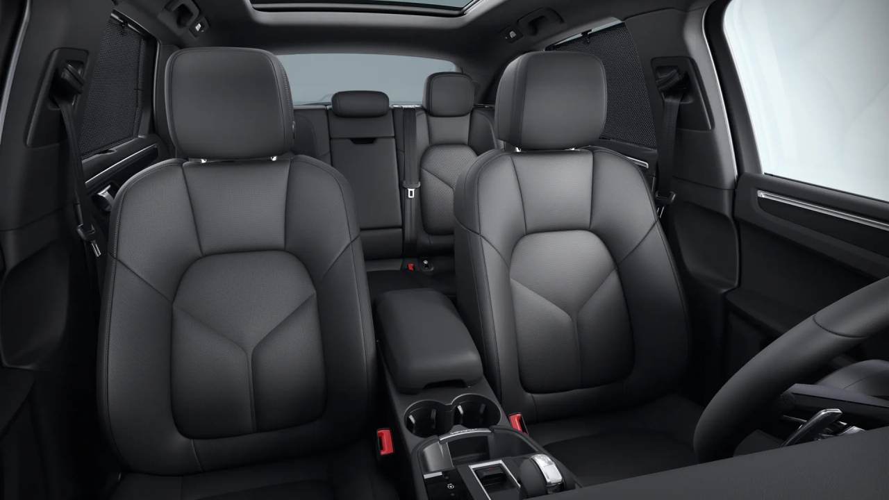 2026 Porsche Macan T photo 10