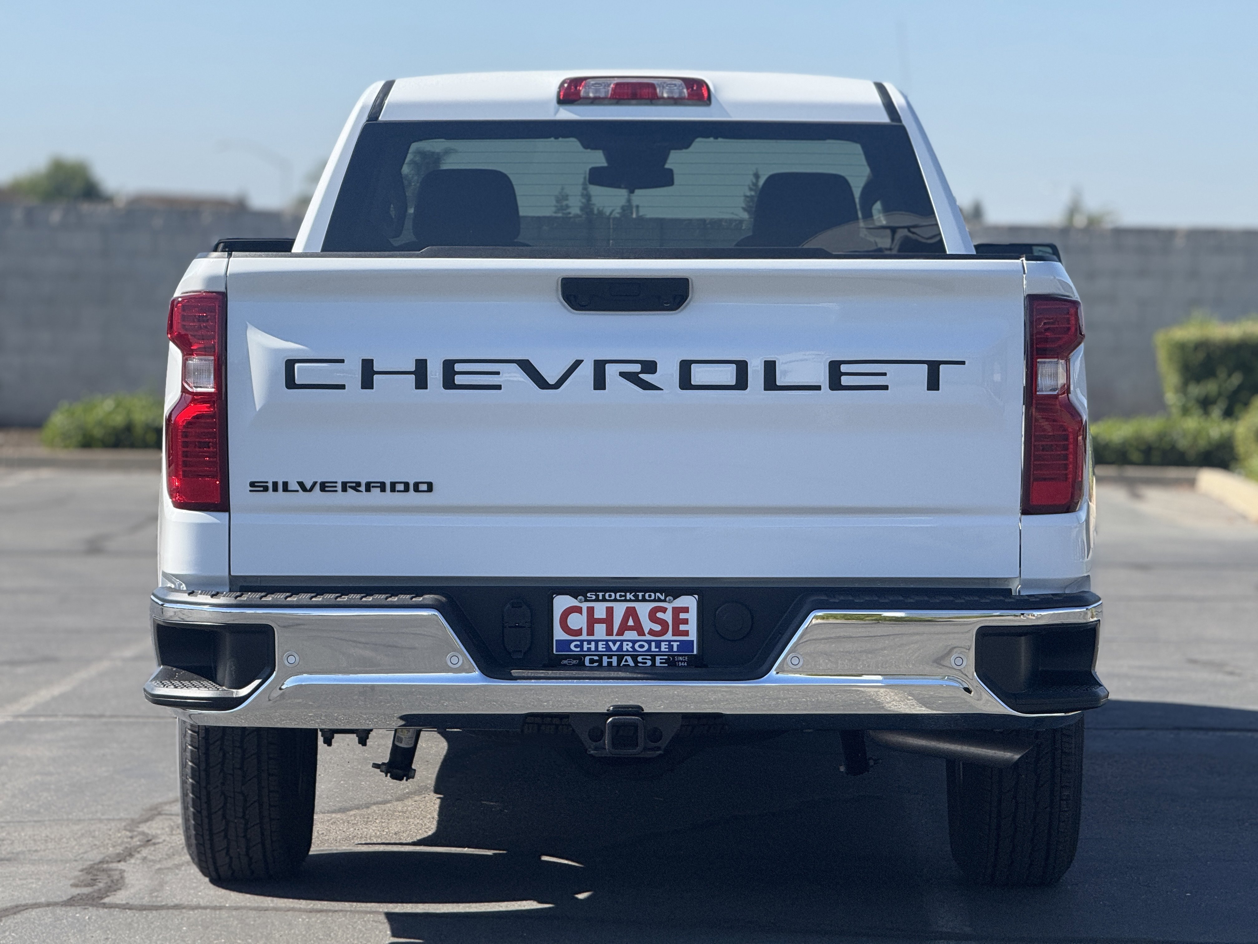 2026 Chevrolet Silverado 1500 photo 2