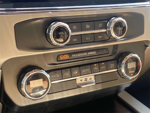2022 Ford F-250 Lariat photo 17