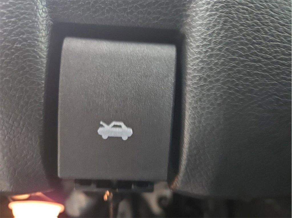 2024 Ram 2500 Big Horn photo 25
