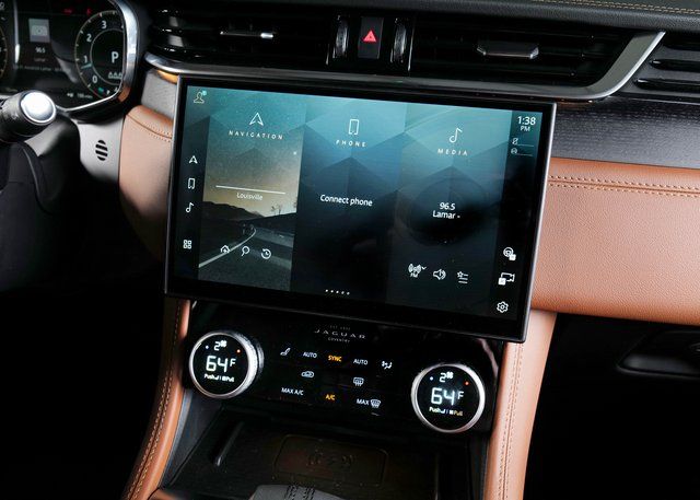 2026 Jaguar F-PACE P250 R-Dynamic S photo 12