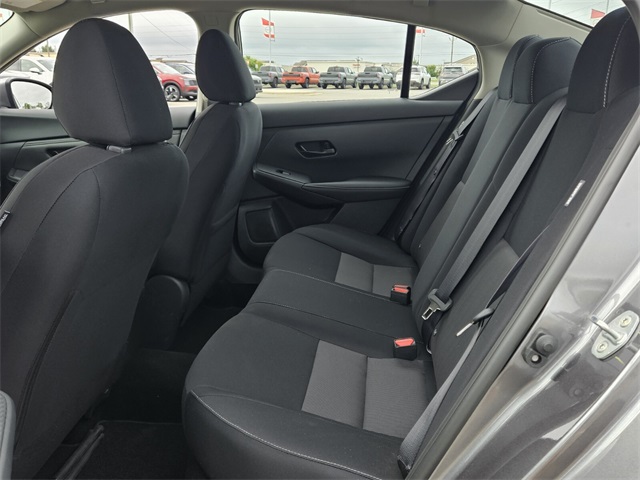 2025 Nissan Sentra SV photo 4