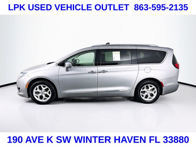 2018 Chrysler Pacifica Touring Plus photo 4