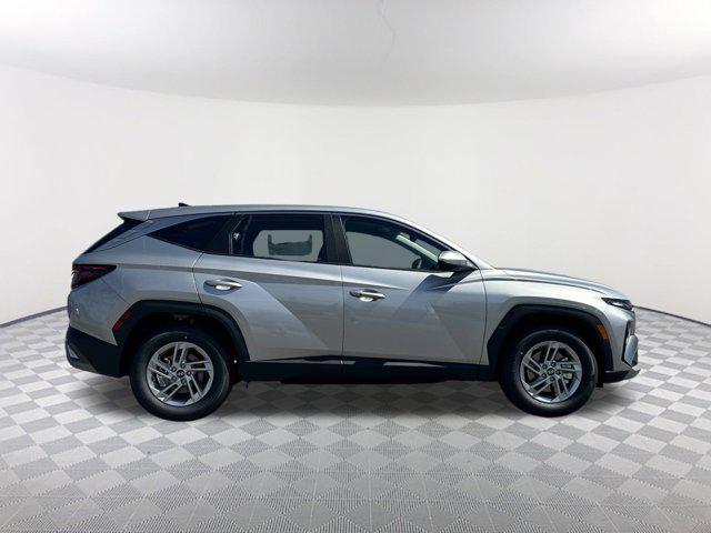 2026 Hyundai Tucson SE photo 4