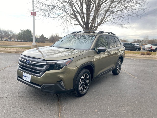 2025 Subaru Forester Premium's photo
