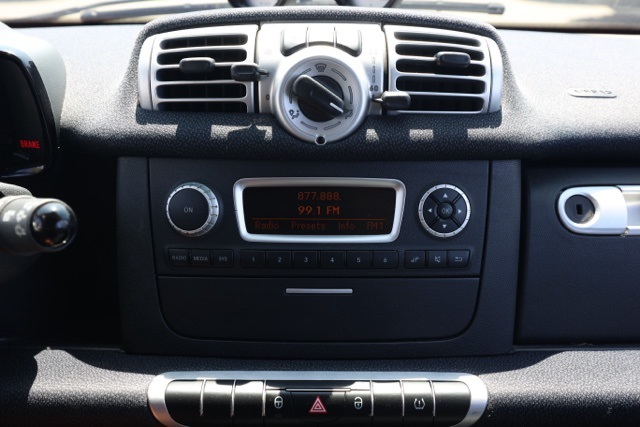 2016 Smart Fortwo Electric Drive photo 19