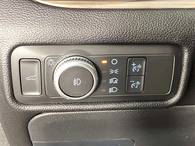 2021 Ford Explorer Limited photo 13